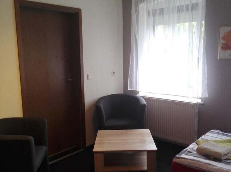 Номер Стандарт, Pension Hartmann