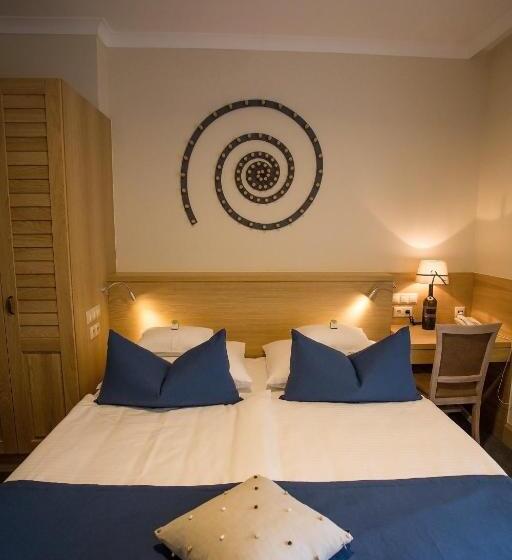 Номер Superior, Crocus Gere Bor Hotel Resort & Wine Spa