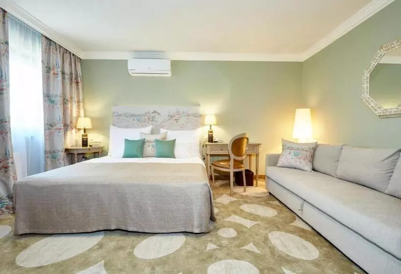 اتاق لوکس, Crocus Gere Bor Hotel Resort & Wine Spa