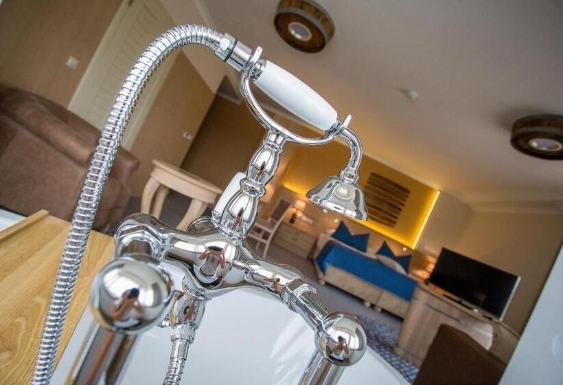 חדר סטנדרט עם מרפסת, Crocus Gere Bor Hotel Resort & Wine Spa