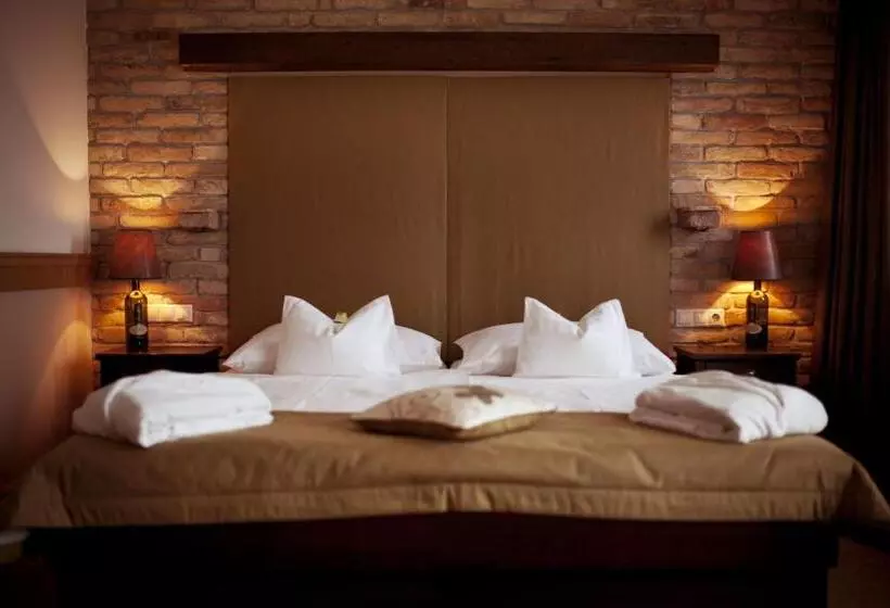 اتاق استاندارد با تراس, Crocus Gere Bor Hotel Resort & Wine Spa