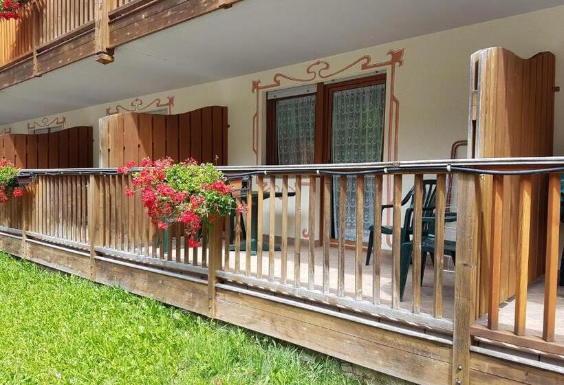 マウンテンビューのワンルーム, Aparthotel Princess