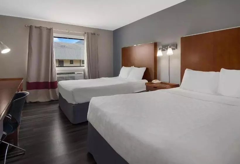 اتاق استاندارد, Canadas Best Value Inn & Suites Kamloops