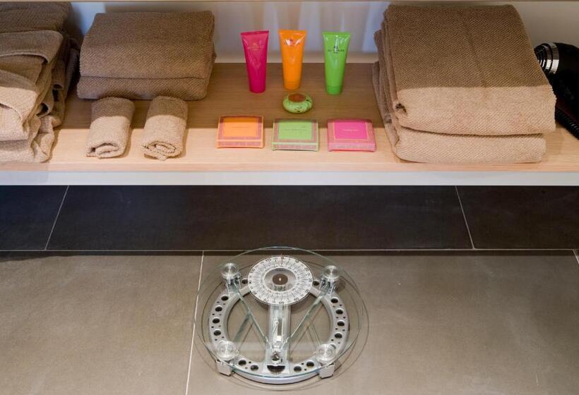 سوییت لوکس, Alzinn