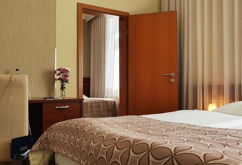 스탠다드 트리플 룸, Atlas Halle