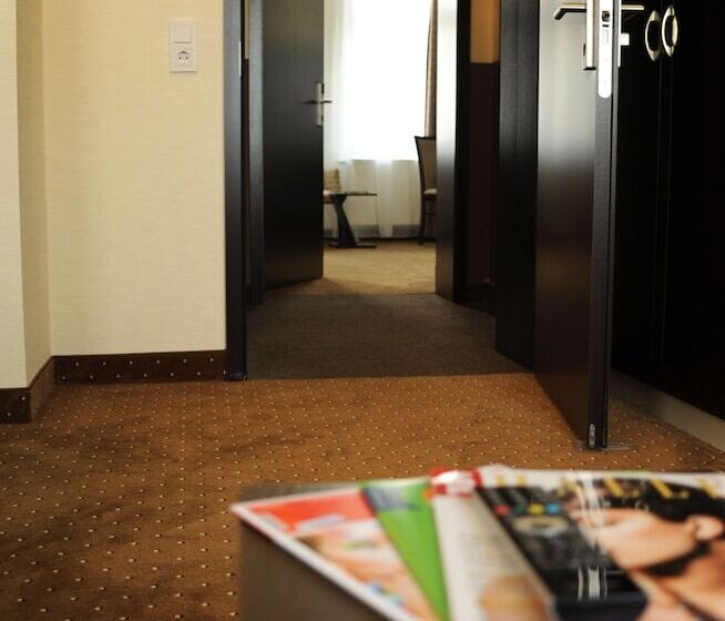 コンフォートルーム, Atlas Halle