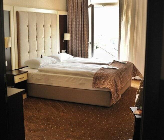 コンフォートルーム, Atlas Halle