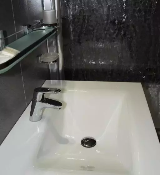 Comfort Kolmen Hengen Huone, B&b Ter Gracht