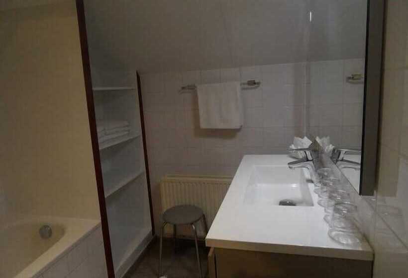 اتاق استاندارد چهار تخته, B&b Ter Gracht