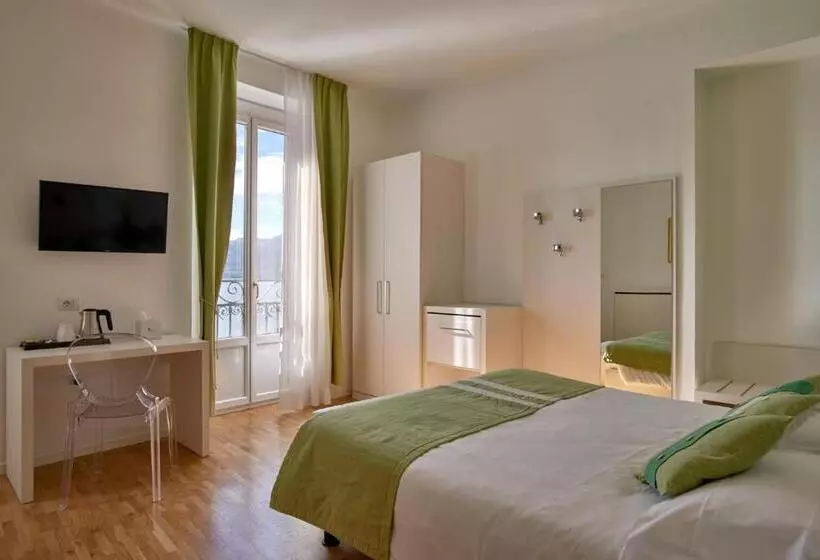 اتاق استاندارد با چشمانداز دریاچه, Bellavista