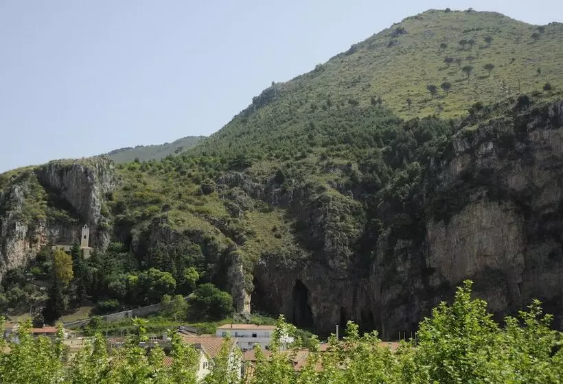 Economy-huone, Branca Ritamadre