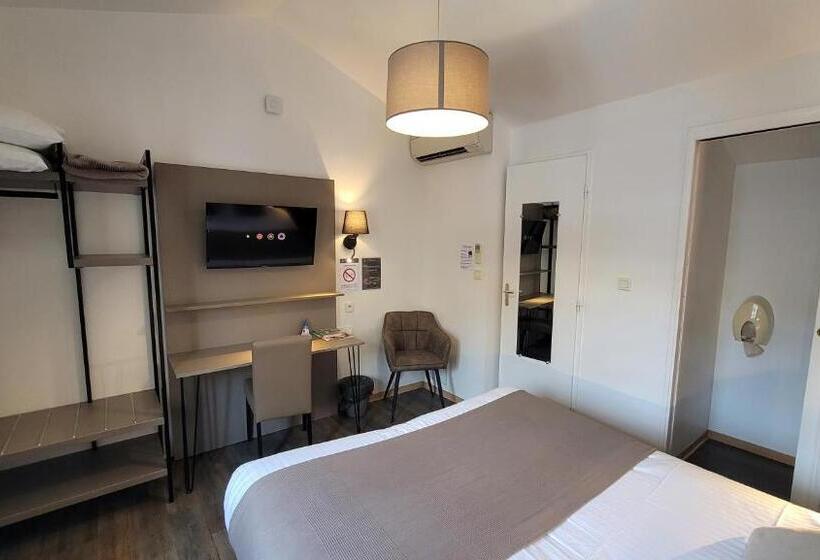 Номер Superior, Cit Hotel Le Cheval Blanc Cognac Centre