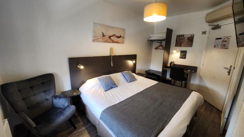 Номер Superior, Cit Hotel Le Cheval Blanc Cognac Centre