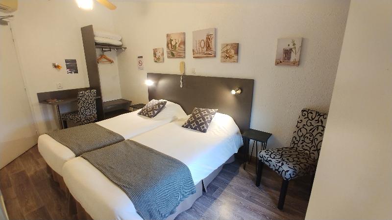 Номер Стандарт, Cit Hotel Le Cheval Blanc Cognac Centre