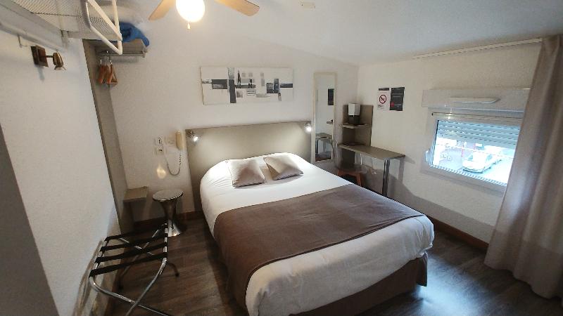 Номер Стандарт Индивидуальный, Cit Hotel Le Cheval Blanc Cognac Centre