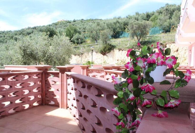 חדר סטנדרט עם מרפסת, Delle More