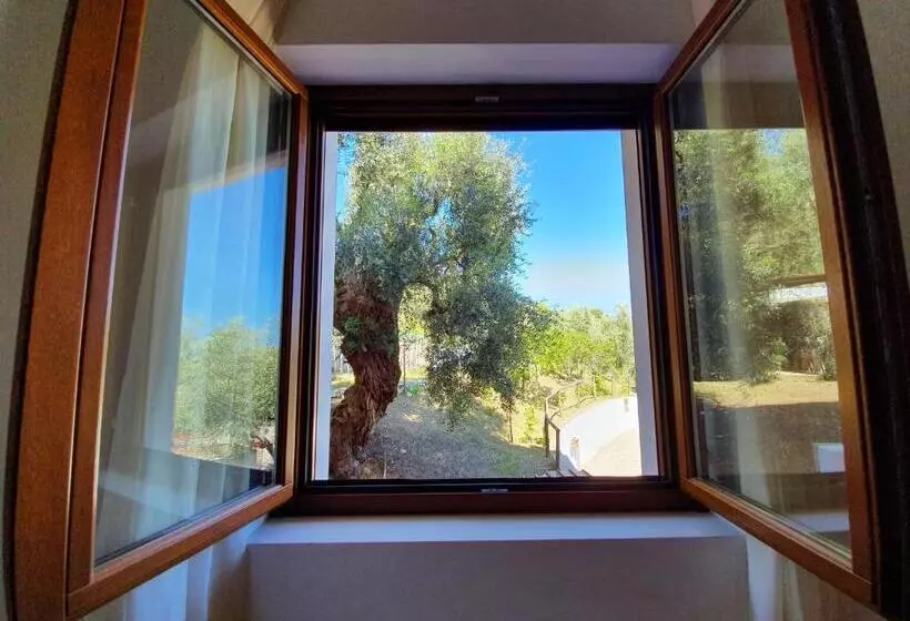 Standard-huone, Delle More