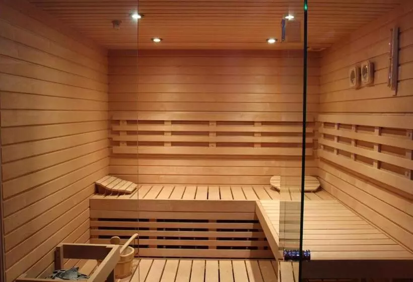 Standard-huone Pääsy Spa-tilaan, Delle More