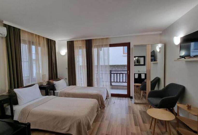 Номер Стандарт Боковой Вид на Море, Diamanti