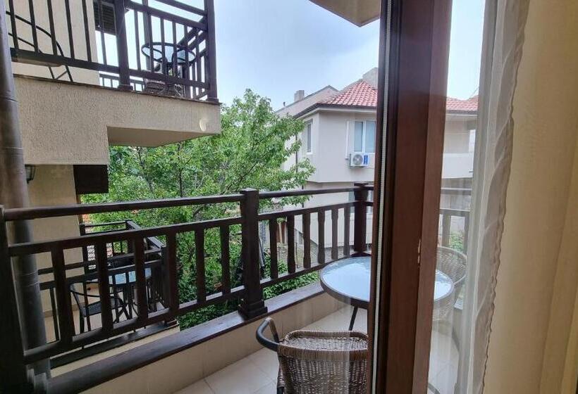 Номер Стандарт с Балконом, Diamanti