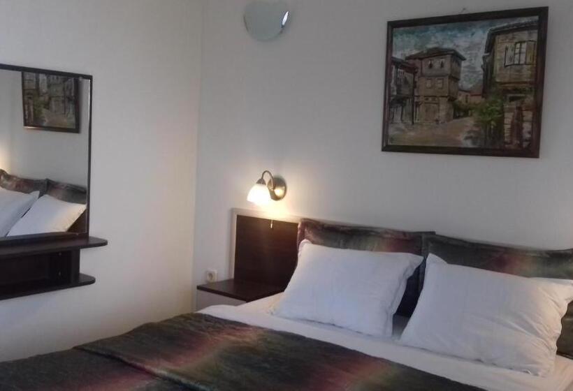 Люкс Вид на Море, Diamanti