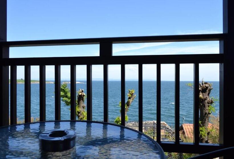 Люкс Вид на Море, Diamanti