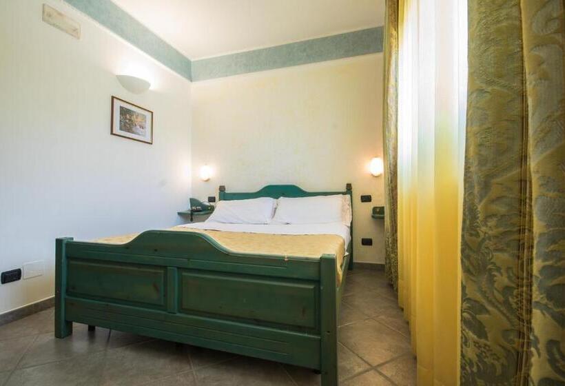 스탠다드 룸, Don Luis