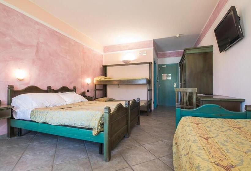 패밀리 룸, Don Luis