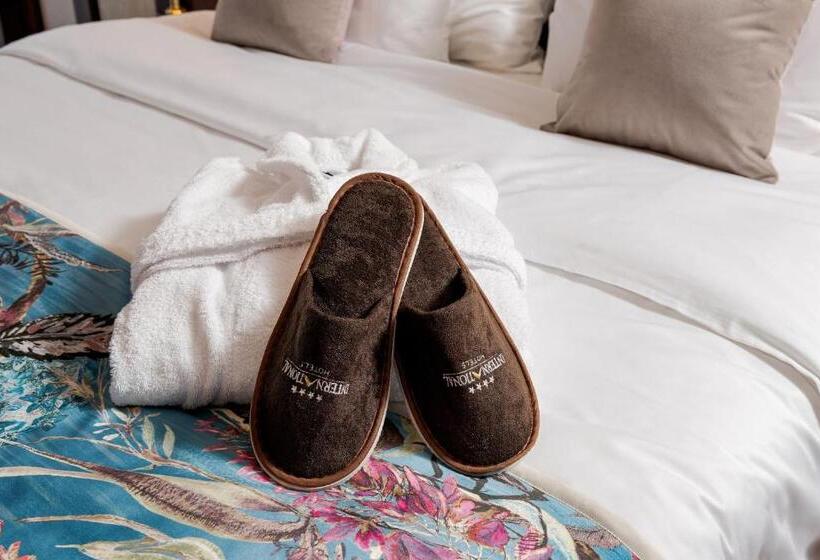 스탠다드 전망 룸, International