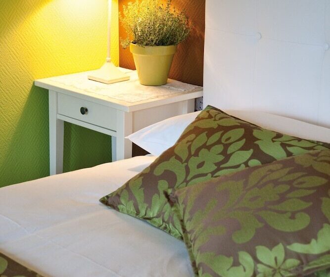 标准单人间, Le Gouverneur