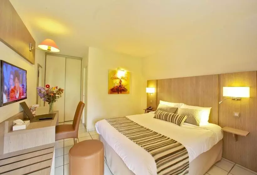 スタンダードルーム, Hostellerie Du Causse