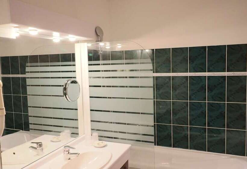 Номер Стандарт, Logis Hôtel Des Oliviers