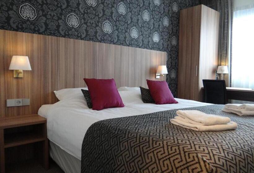 חדר סטנדרט, Martini