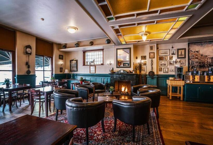 חדר סטנדרט יחיד, Martini