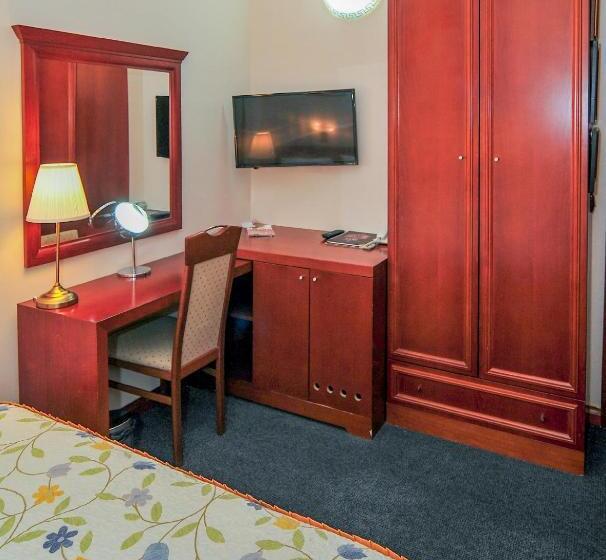 اتاق استاندارد, Montenegrino