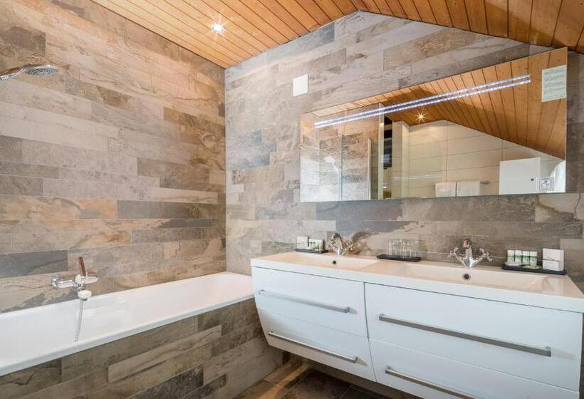 סוויטת ג'וניור, Murtenhof & Krone