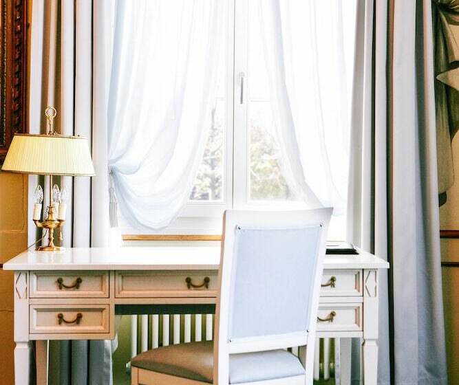 סוויטת סניור, Murtenhof & Krone