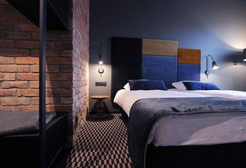 חדר סטנדרט יחיד, Remes