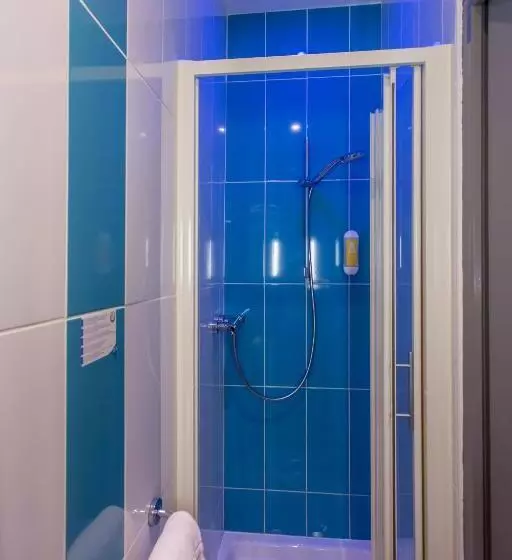 اتاق راحتی, The Originals Access, Hôtel Bourges Gare