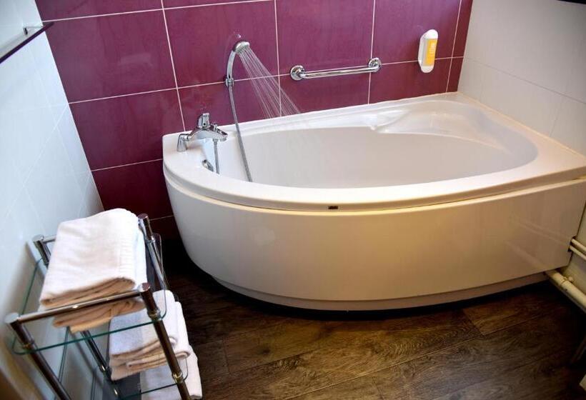 Номер Престиж, The Originals Access, Hôtel Bourges Gare