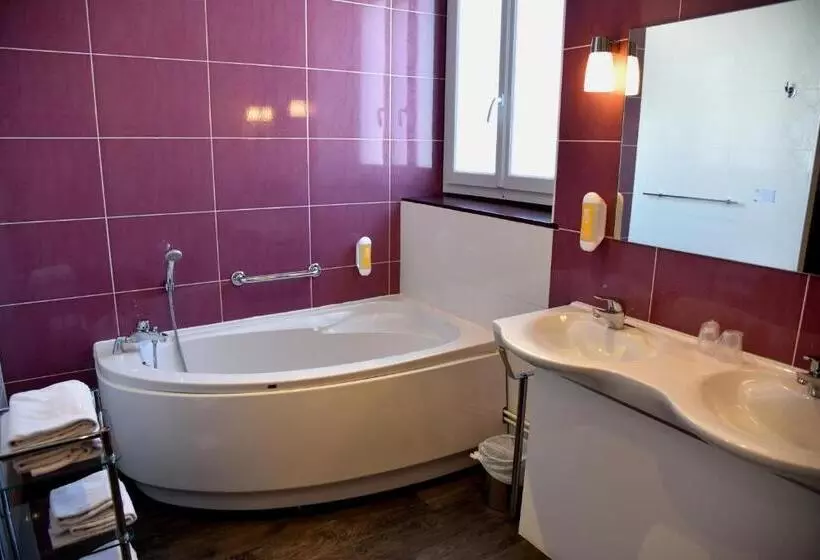 اتاق پرستیژ, The Originals Access, Hôtel Bourges Gare