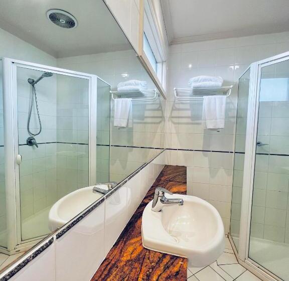 스탠다드 룸, The Waverley International