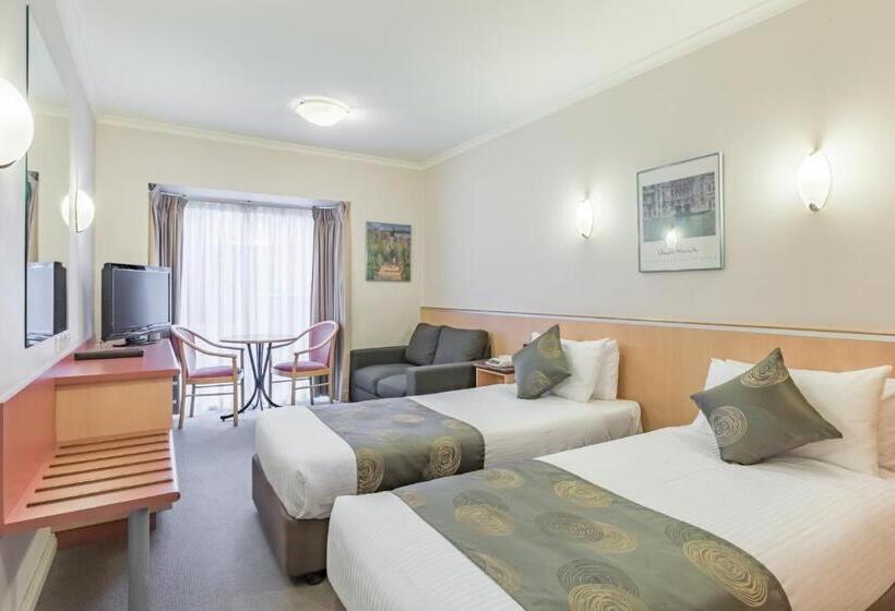 스탠다드 룸, The Waverley International