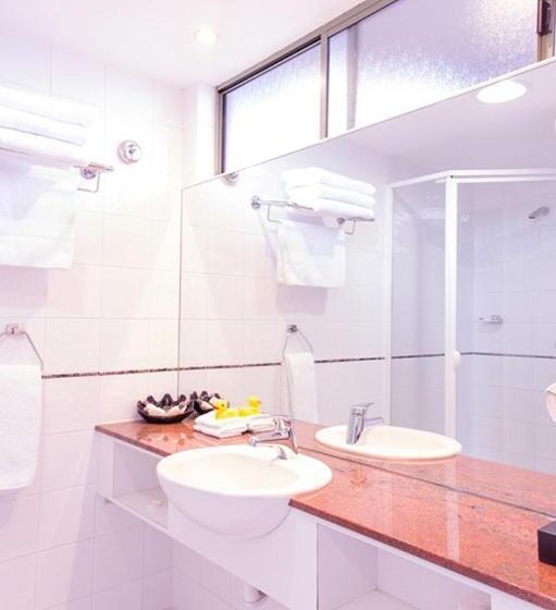 이그제큐티브 룸, The Waverley International