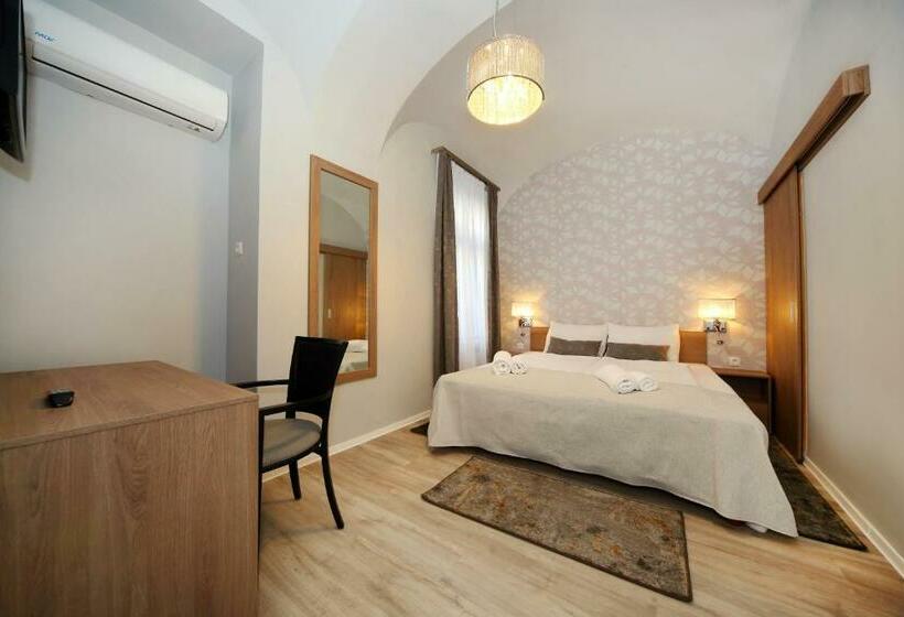 스탠다드 룸, Várkapu Panzió