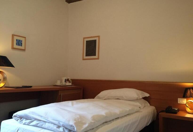 غرفة قياسية فردية, Relais Palazzo Lodron