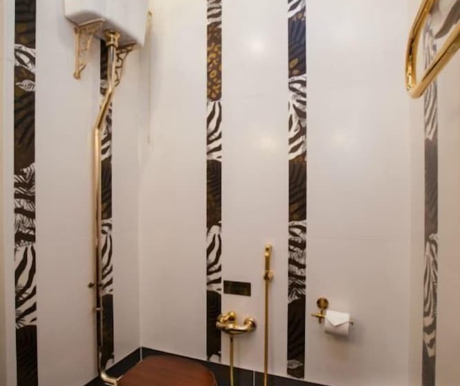 Номер Стандарт, Triumph Palace Boutique Hotel