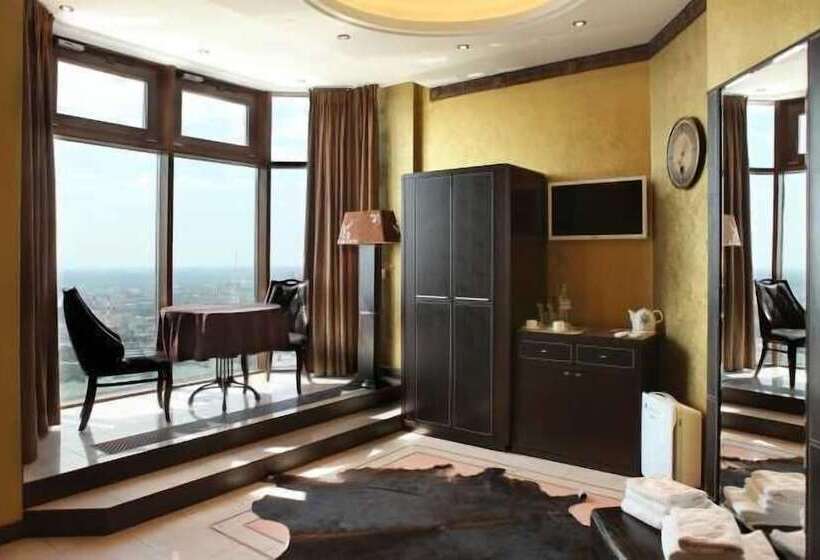Президентский Люкс, Triumph Palace Boutique Hotel