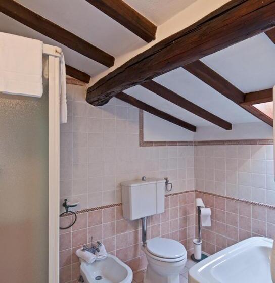 Chambre Quadruple Standard, Villa Cheli