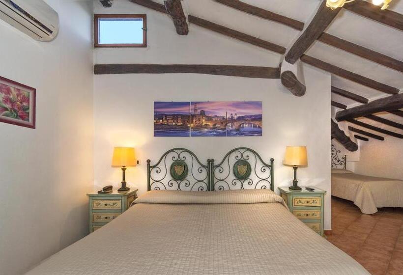 4 Bett Standardzimmer, Villa Cheli